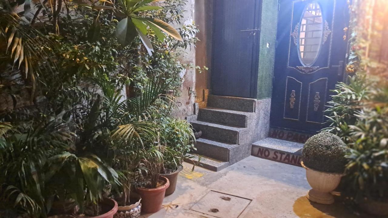 Sufi Khandar Home Stay Nueva Delhi Exterior foto