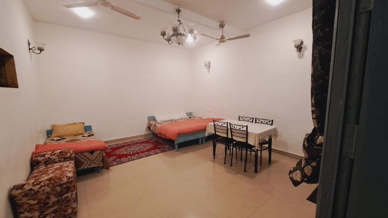 Sufi Khandar Home Stay Nueva Delhi Exterior foto